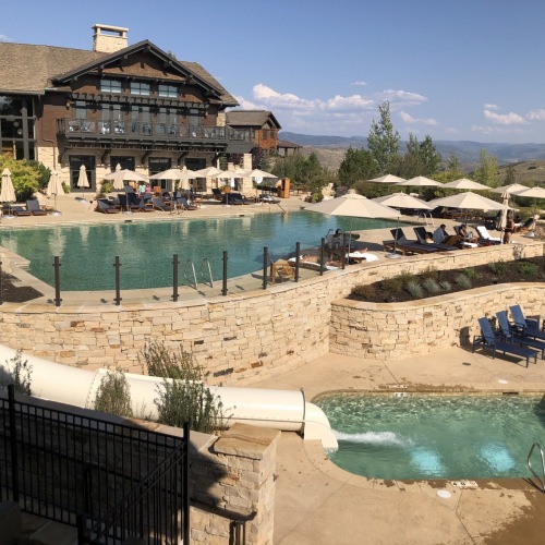 Pool-glass-rail