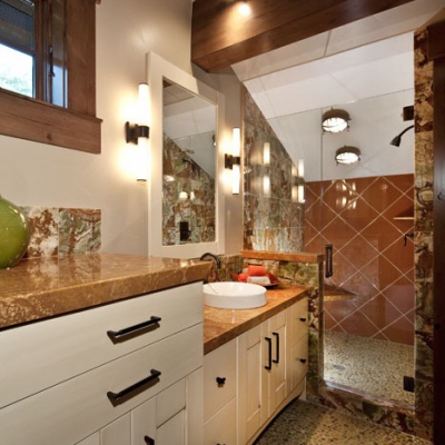Frameless-Shower-Door-with-Jump-Panel